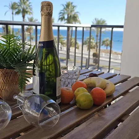 Spacious Front Line 3 Bedroom With Amazing Sea Views A Few Steps From The By Namaste Elite Apartment Benalmádena