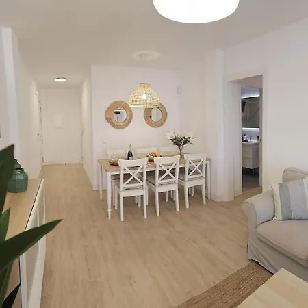Spacious Front Line 3 Bedroom With Amazing Sea Views A Few Steps From The By Namaste Elite * Benalmádena
