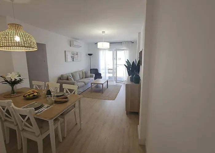 Spacious Front Line 3 Bedroom With Amazing Sea Views A Few Steps From The By Namaste Elite Apartament *