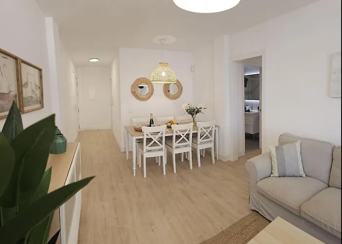 Spacious Front Line 3 Bedroom With Amazing Sea Views A Few Steps From The By Namaste Elite * Benalmádena