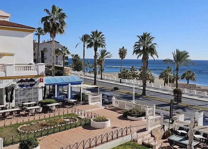 Spacious Front Line 3 Bedroom With Amazing Sea Views A Few Steps From The By Namaste Elite Benalmádena