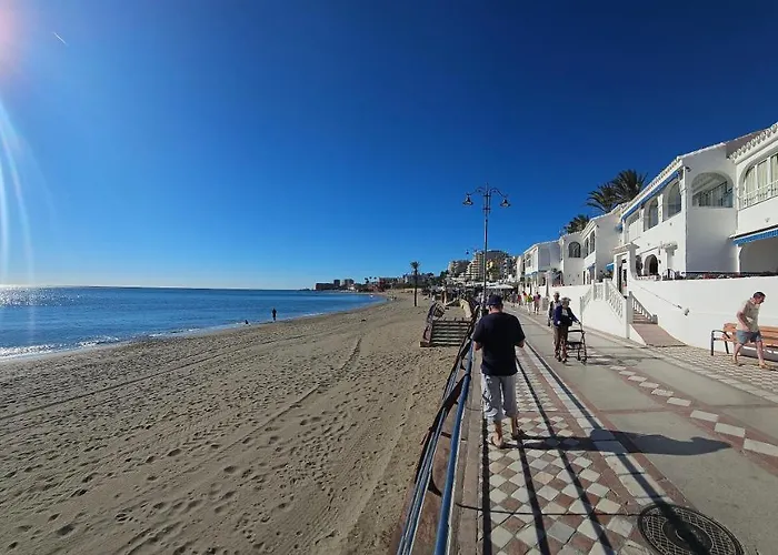 Spacious Front Line 3 Bedroom With Amazing Sea Views A Few Steps From The By Namaste Elite Apartament